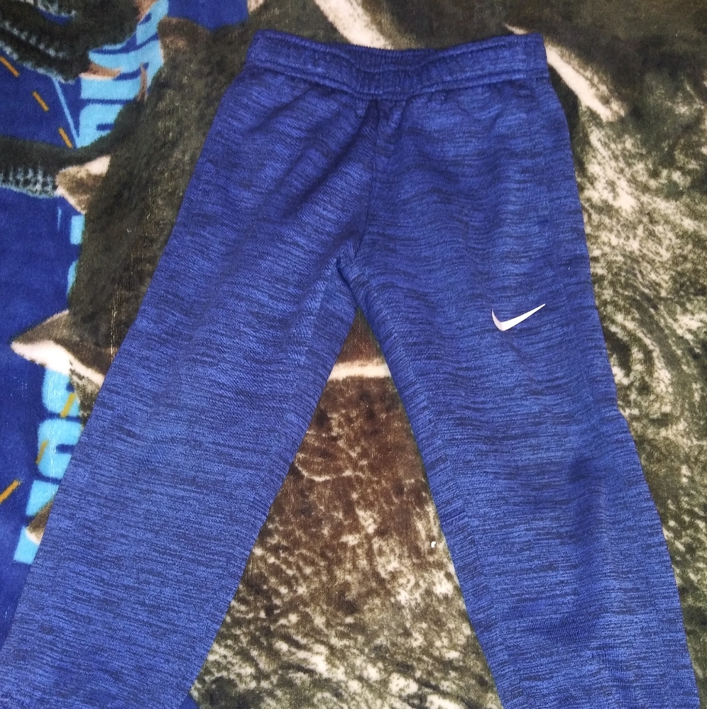 Boys nike sweats